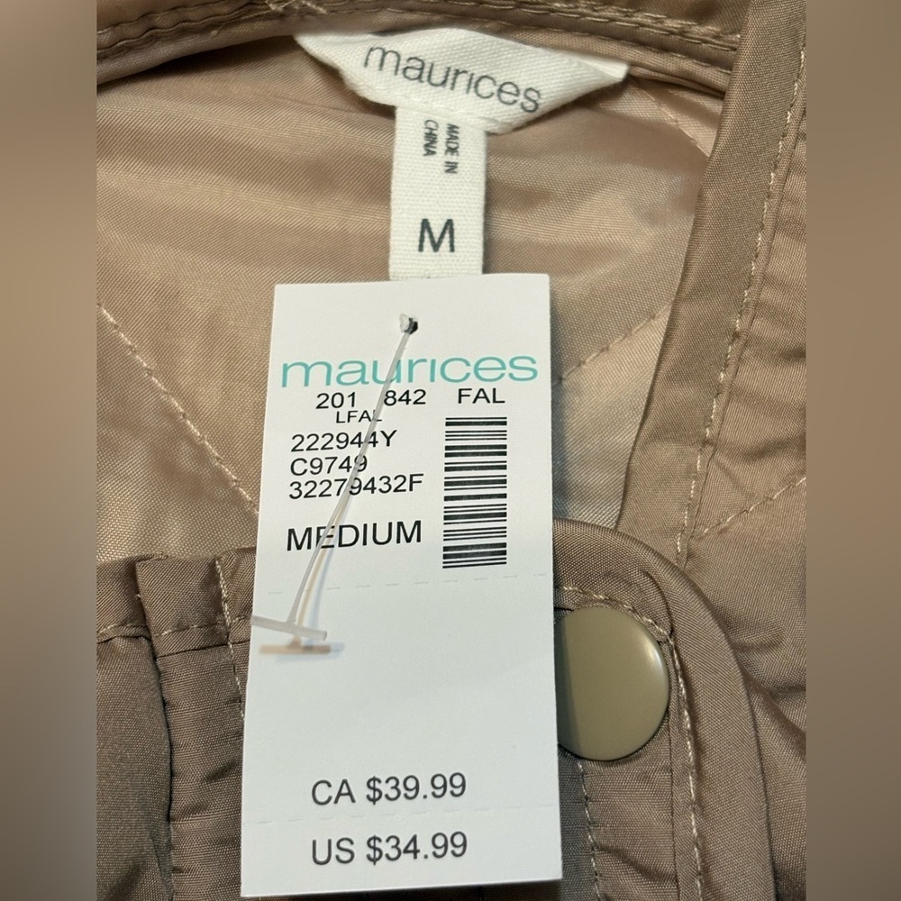 Maurices Quilted Beige Vest with Pockets size Medium NWT - Picture 8 of 13